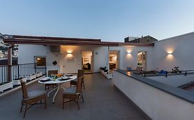 Enfasi Holiday Home